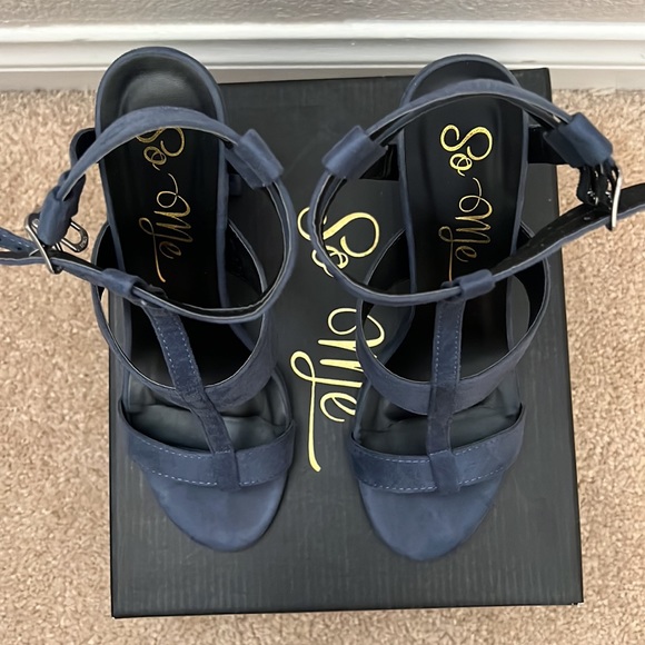 So Me Heels Size 9 Blue - Picture 5 of 5